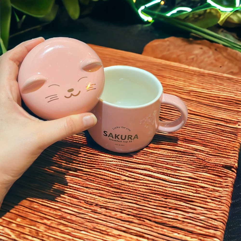 Sakura Breakfast Coffee Tea Cup Pink with Lid "Lucky for You" Kitchen Cats